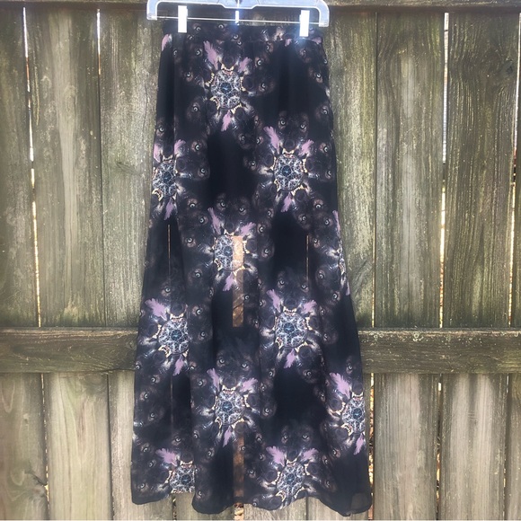 Iron Fist nightmare catcher maxi skirt. - Picture 7 of 9